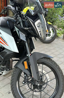 Мотоцикл Багатоцільовий (All-round) KTM 390 Adventure 2021 в 
