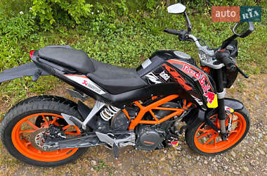 Мотоцикл Без обтекателей (Naked bike) KTM 390 Duke 2015 в 