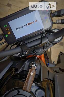 Мотоцикл Без обтекателей (Naked bike) KTM 390 Duke 2023 в Кривом Роге