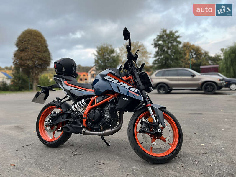 Мотоцикл Без обтекателей (Naked bike) KTM 390 Duke 2024 в 