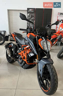 Мотоцикл Без обтекателей (Naked bike) KTM 390 Duke 2023 в Киеве