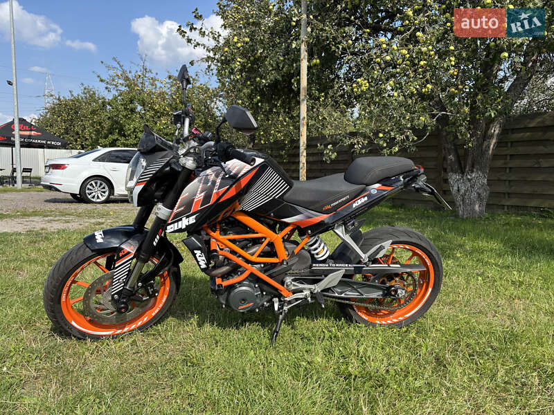 KTM 390 Duke 2016