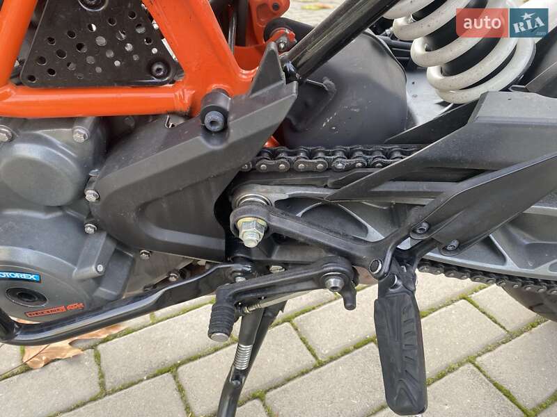 Мотоцикл Без обтекателей (Naked bike) KTM 390 Duke 2021 в Киеве фото 12 Мотоцикл Без обтекателей (Naked bike) KTM 390 Duke 2021 в Киеве