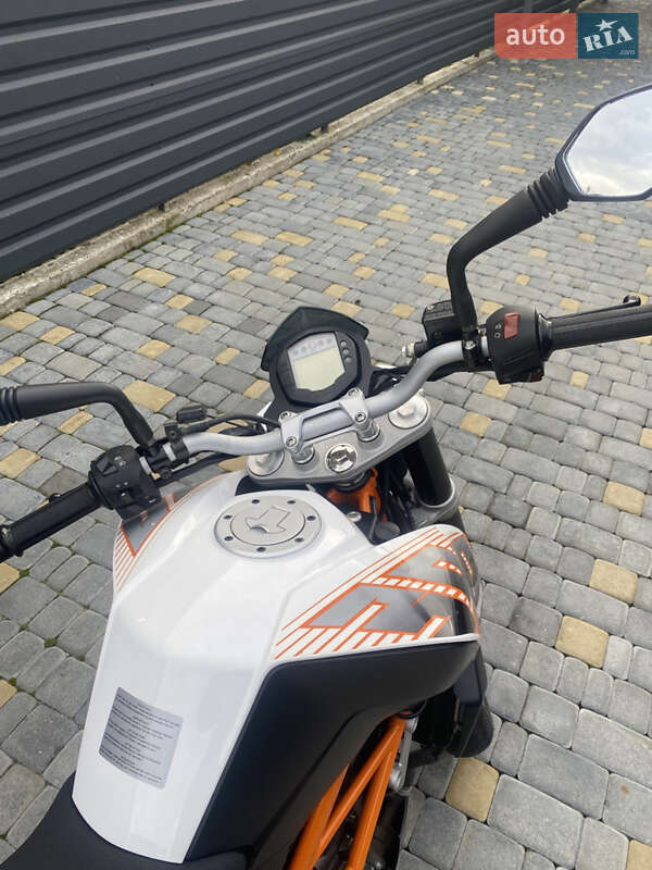 Мотоцикл Без обтекателей (Naked bike) KTM 390 Duke 2014 в Вараше