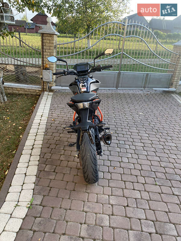 Мотоцикл Без обтікачів (Naked bike) KTM 390 Duke 2021 в Чернівцях