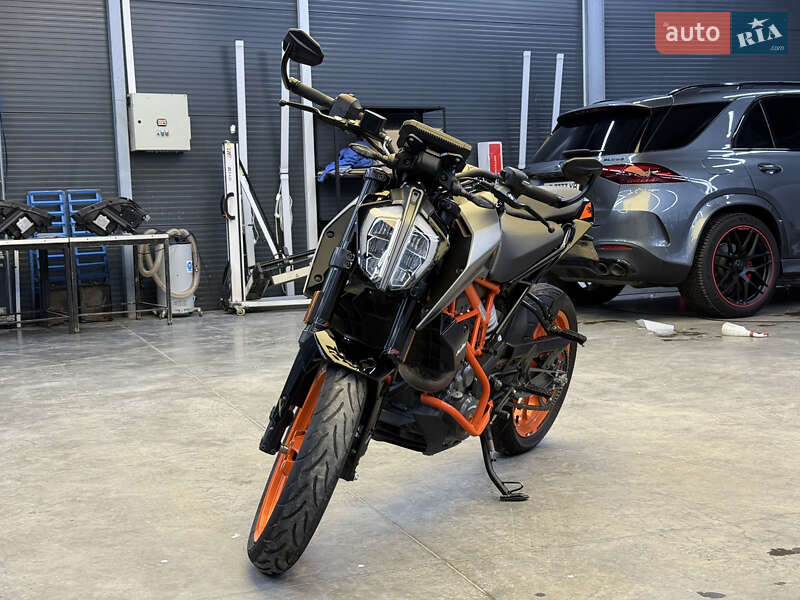 Мотоцикл Без обтікачів (Naked bike) KTM 390 Duke 2021 в Чернівцях