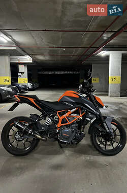 Мотоцикл Без обтекателей (Naked bike) KTM 390 Duke 2023 в Львове