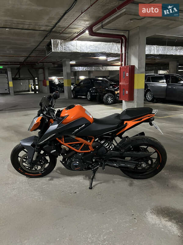 KTM 390 Duke 2023