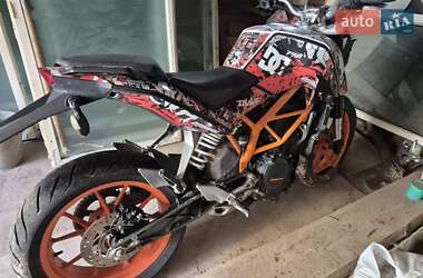 Мотоцикл Кросс KTM 390 Duke 2015 в Чорткові