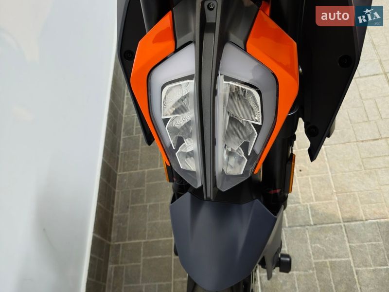 Мотоцикл Без обтікачів (Naked bike) KTM 390 Duke 2023 в Львові