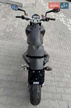 Мотоцикл Без обтекателей (Naked bike) KTM 690 Duke 2010 в 