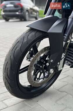 Мотоцикл Без обтекателей (Naked bike) KTM 690 Duke 2010 в 
