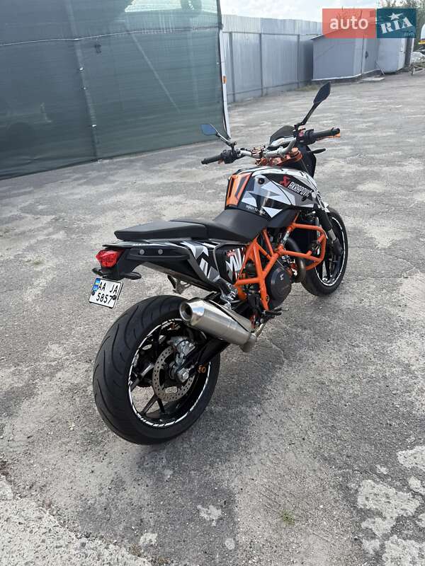 Мотоцикл Без обтекателей (Naked bike) KTM 690 Duke 2015 в Черкассах