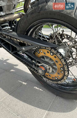 Мотоцикл Супермото (Motard) KTM 690 Supermoto 2008 в 