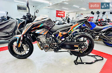 Спортбайк KTM 790 Duke 2019 в 