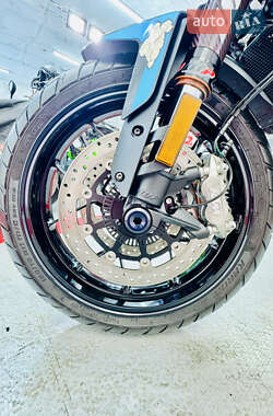 Спортбайк KTM 790 Duke 2019 в 