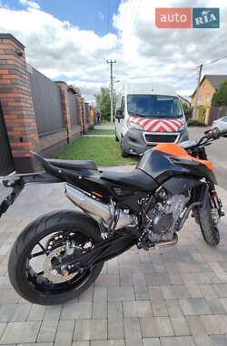 Мотоцикл Без обтекателей (Naked bike) KTM 890 Duke 2021 в 