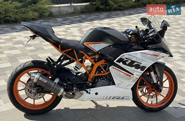 Мотоцикл Спорт-туризм KTM RC 390 2015 в 