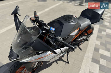 Мотоцикл Спорт-туризм KTM RC 390 2015 в 