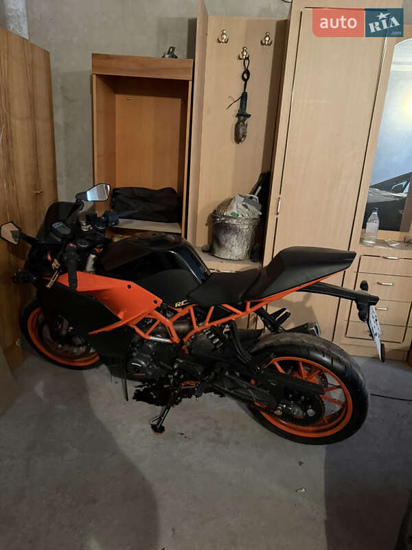 KTM RC 390 2017