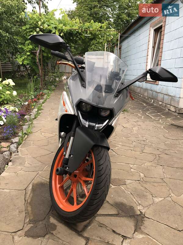 Спортбайк KTM RC 390 2015 в Харкові