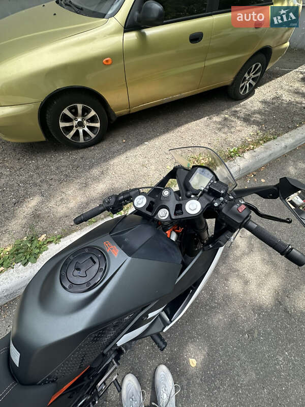 Спортбайк KTM RC 390 2021 в Киеве фото 4 Спортбайк KTM RC 390 2021 в Киеве