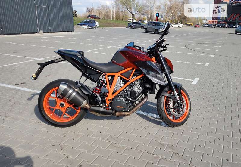 Мотоцикл Без обтікачів (Naked bike) KTM Super Duke 1290 2016 в Києві