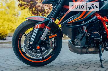Мотоцикл Без обтекателей (Naked bike) KTM Super Duke 1290 2020 в Черновцах
