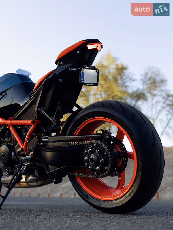 Мотоцикл Без обтікачів (Naked bike) KTM Super Duke 1290 2023 в Києві