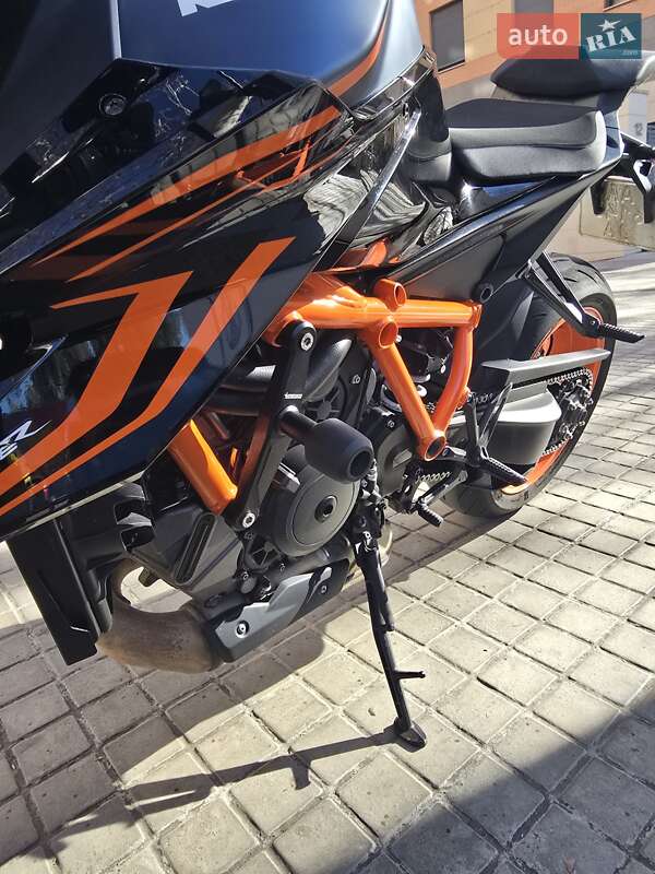 Мотоцикл Без обтекателей (Naked bike) KTM Super Duke 1290 2023 в Черноморске