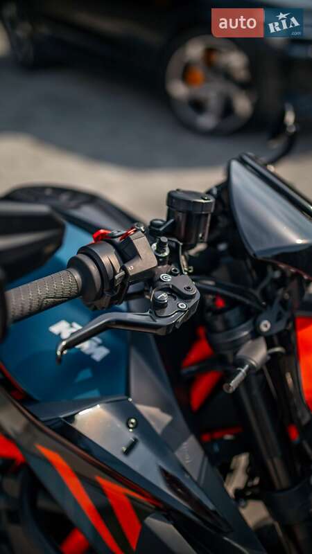 Мотоцикл Без обтекателей (Naked bike) KTM Super Duke 1290 2023 в Черновцах