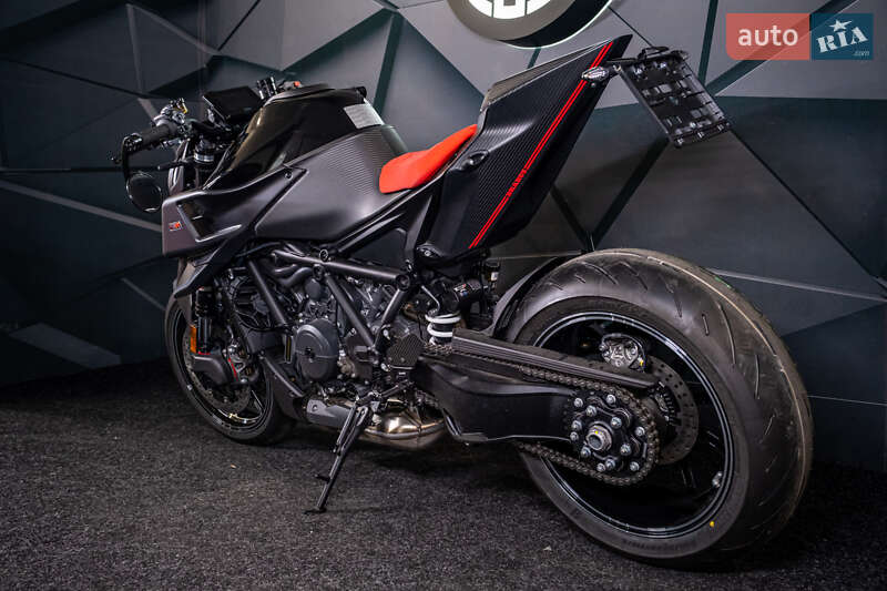 Мотоцикл Без обтекателей (Naked bike) KTM Super Duke 2022 в Киеве