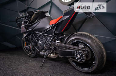 Мотоцикл Без обтекателей (Naked bike) KTM Super Duke 2022 в Киеве