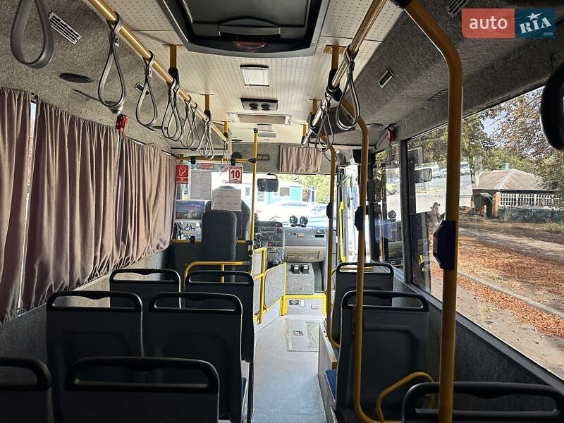 Міський автобус Kutsenits City IV 2009 в Полтаві