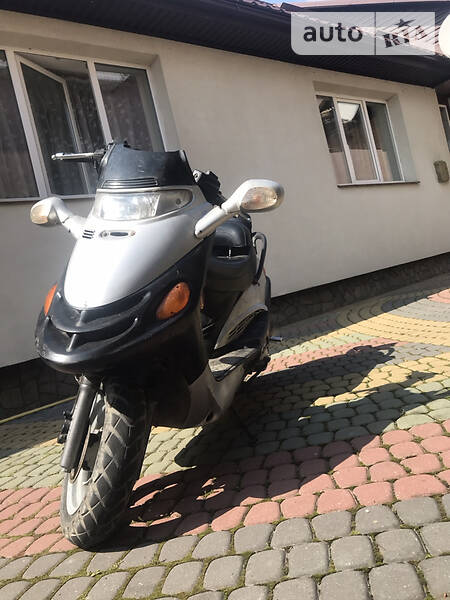 Макси-скутер Kymco Dink 2005 в 