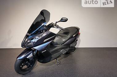 Макси-скутер Kymco Downtown 2009 в Киеве