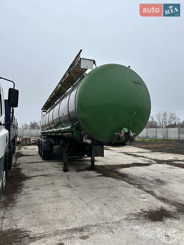 Цистерна полуприцеп L.A.G. T 2002 в Запорожье