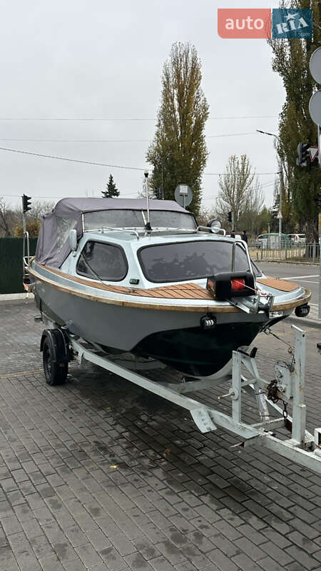 Катер Ладога 2 1988 в Киеве фото Катер Ладога 2 1988 в Киеве