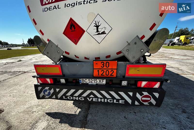 Цистерна полуприцеп LAG 0-3-39 2007 в Львове