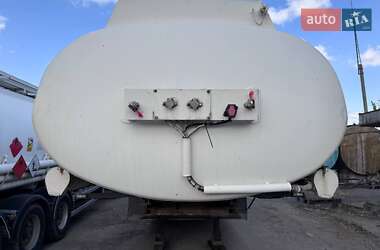 Цистерна напівпричіп LAG 0-3-39 1990 в Дніпрі