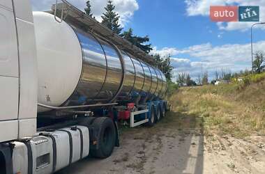 Цистерна напівпричіп LAG 0-3-39 2007 в 