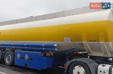 Цистерна напівпричіп LAG 0-4-44CN 2011 в Хмельницькому