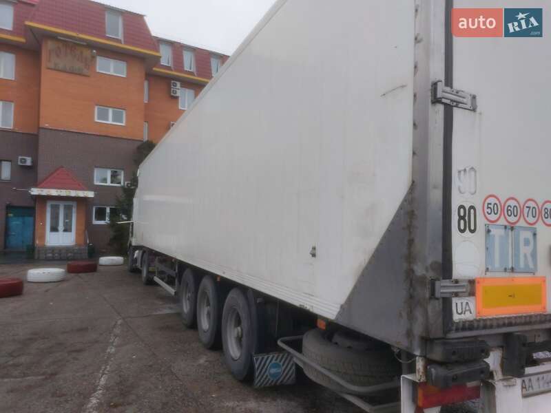Рефрижератор напівпричіп Lamberet Carrier Maxima 1998 в Києві