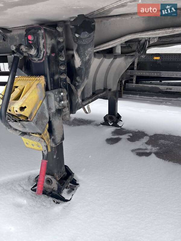 Рефрижератор полуприцеп Lamberet Carrier Vector 2005 в Киеве