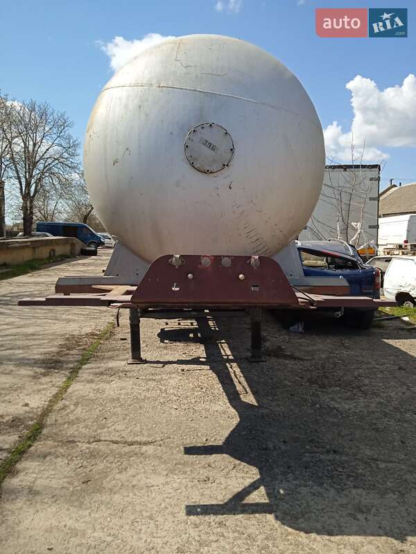 Цистерна полуприцеп Lamberet LVFS 2002 в Одессе