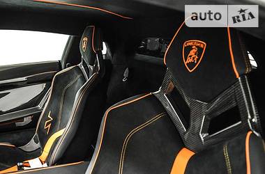 Купе Lamborghini Aventador 2017 в Киеве