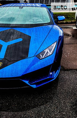 Купе Lamborghini Huracan 2020 в 