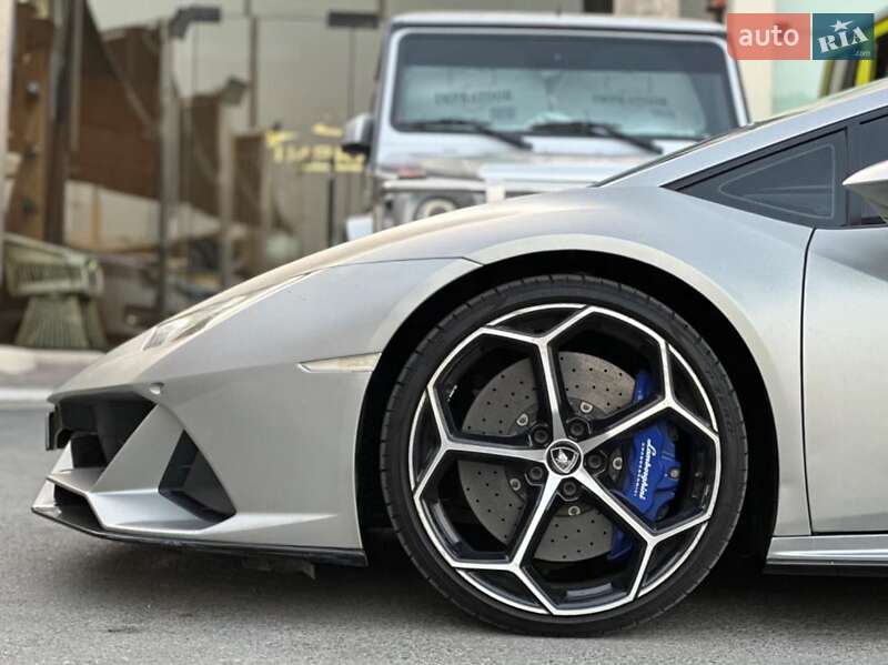 Купе Lamborghini Huracan 2020 в Тернополі