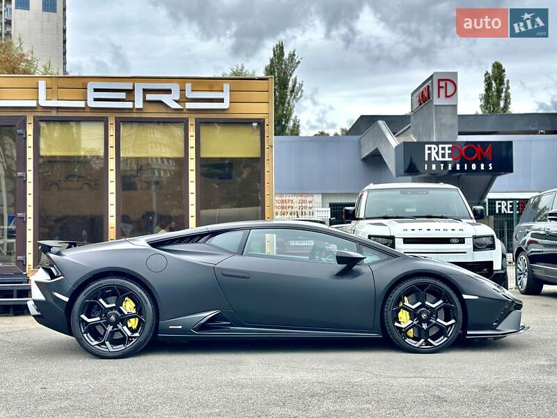 Купе Lamborghini Huracan 2024 в Києві