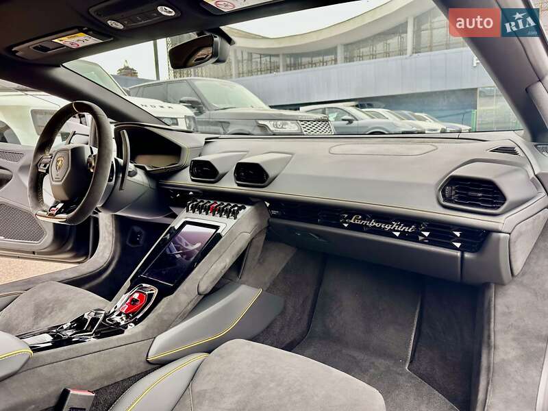 Купе Lamborghini Huracan 2024 в Києві